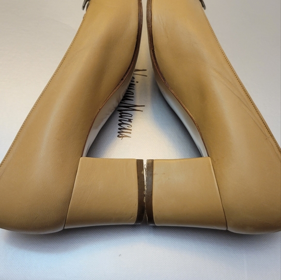 Valentino "Miss V" Signature Heels Size 7 - Picture 5 of 11